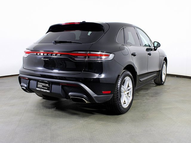 Used 2023 Porsche Macan image 7