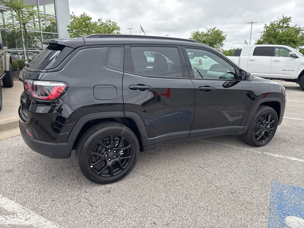 New 2026 Jeep Compass Latitude AWD/4WD image 27