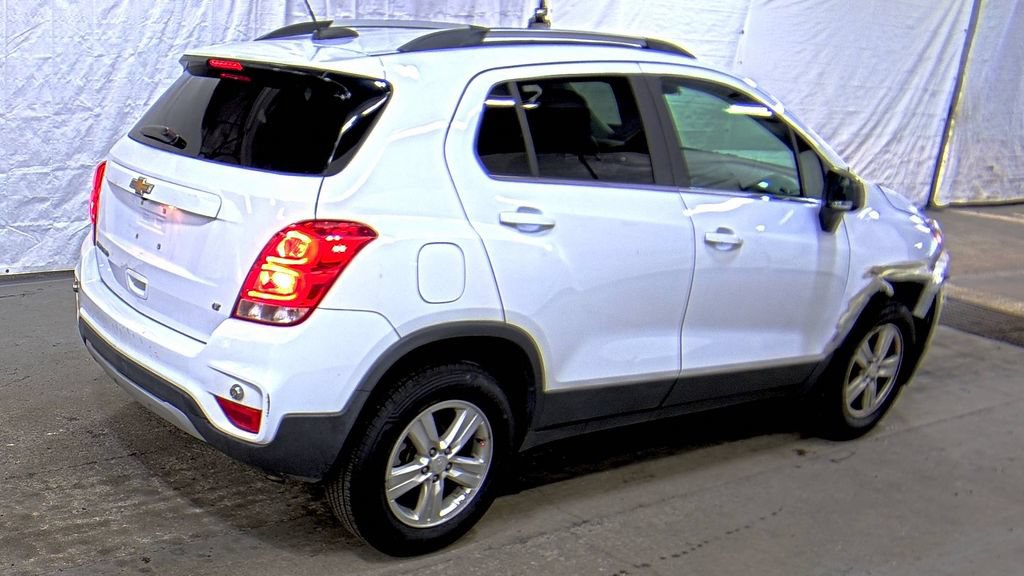 Used 2019 Chevrolet Trax LT AWD/4WD image 2