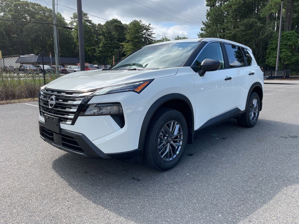 New 2026 Nissan Rogue S image 2