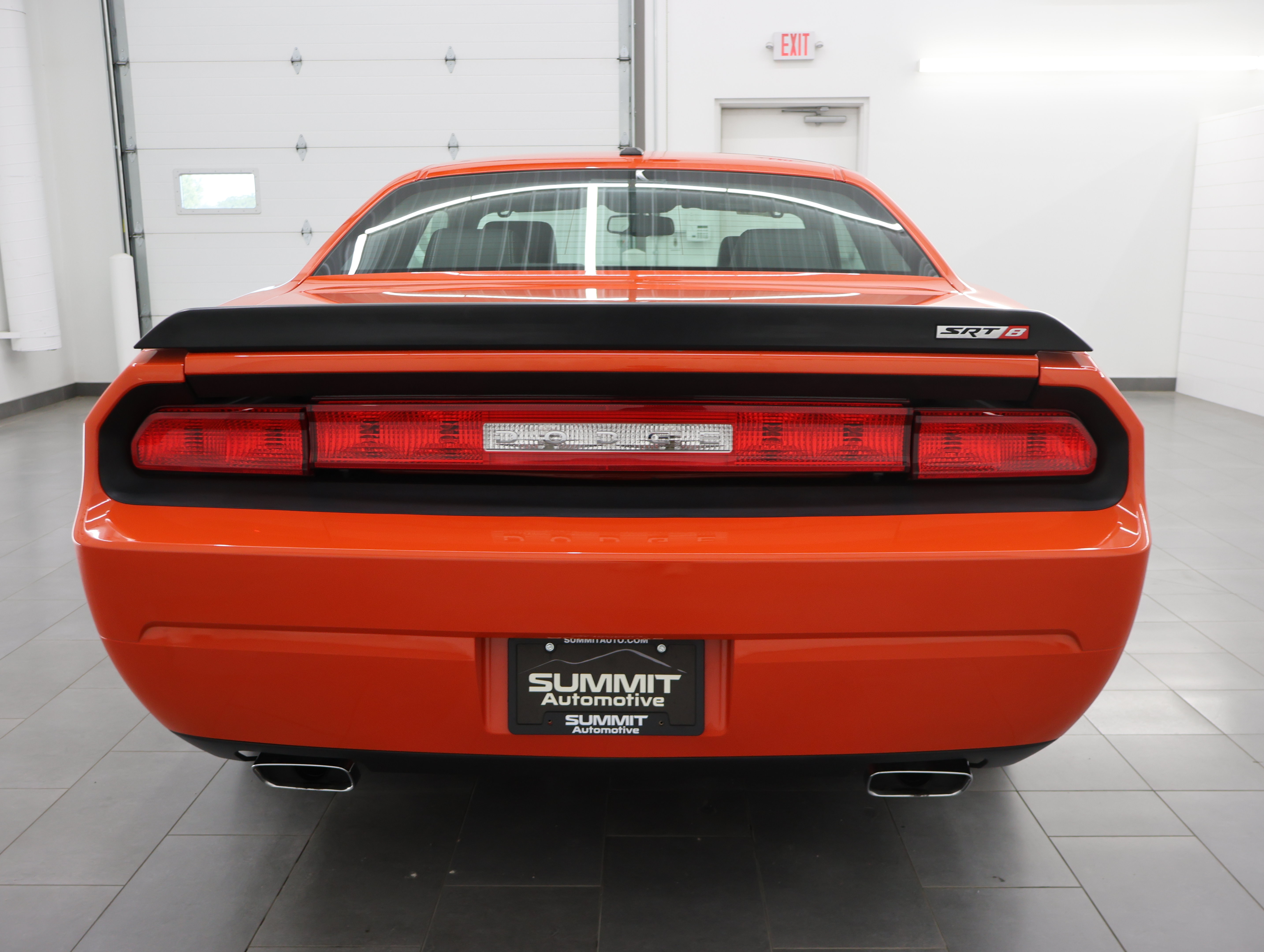 Used 2009 Dodge Challenger SRT8 w/ SRT Option Group II RWD image 27