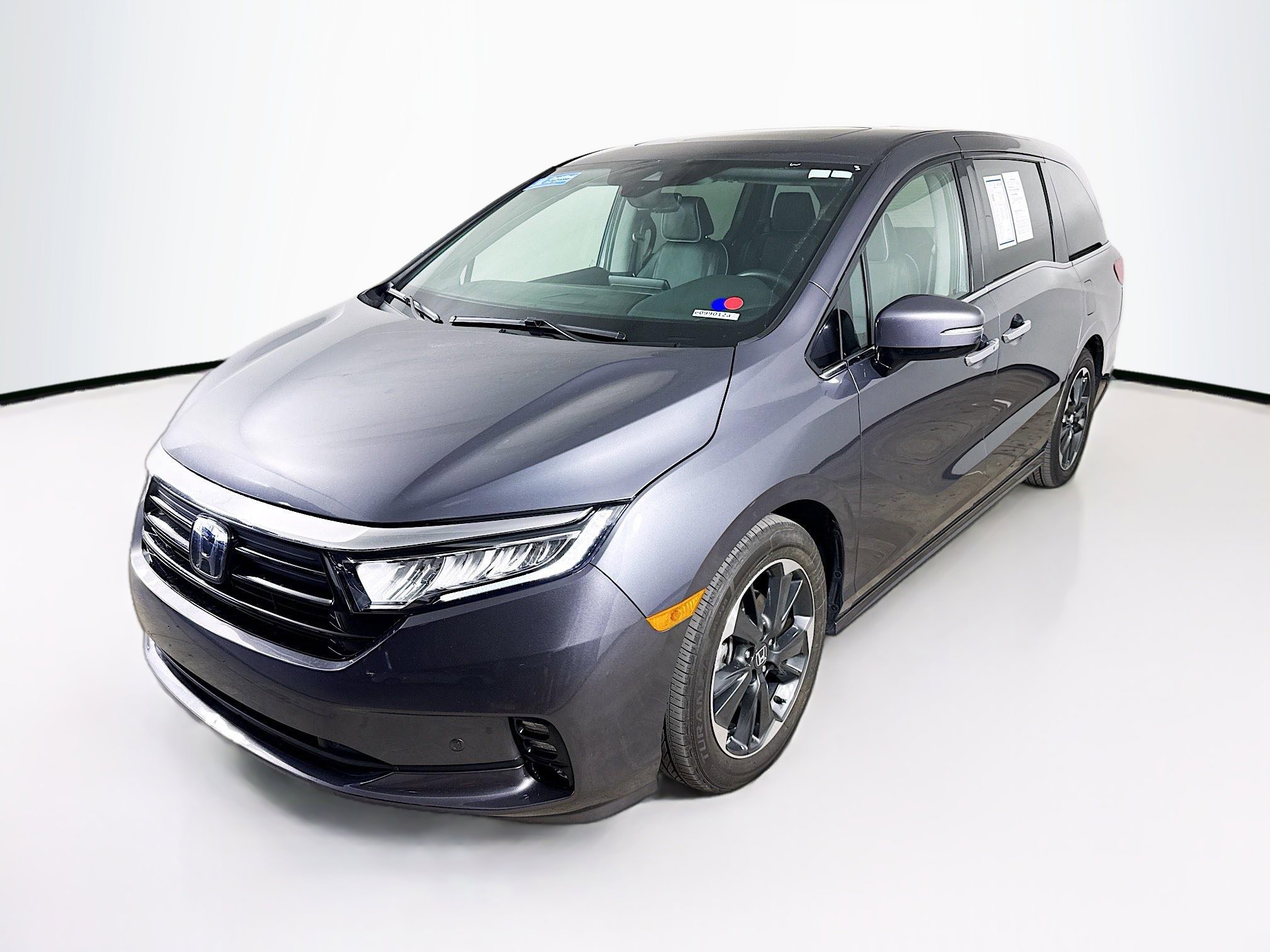 Used 2024 Honda Odyssey Elite image 4