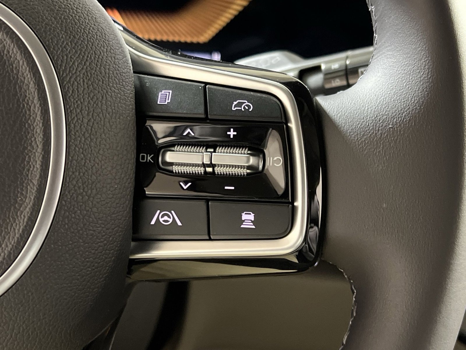 New 2026 Kia Carnival LXS image 28