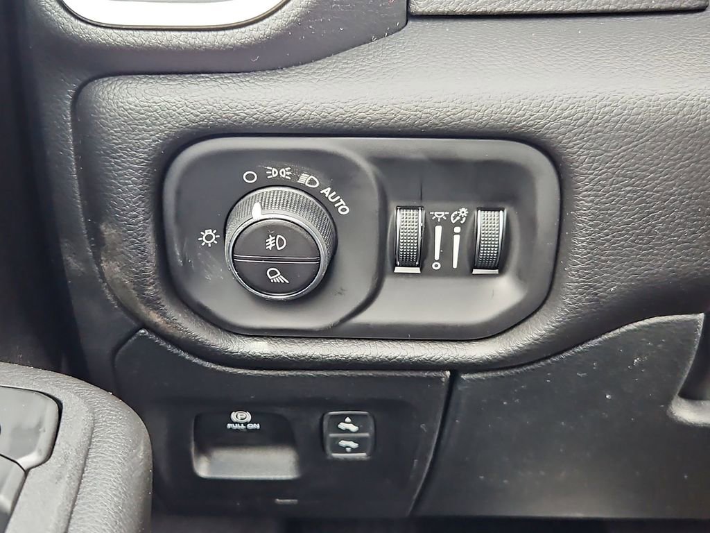 New 2026 RAM 1500 Big Horn AWD/4WD image 18