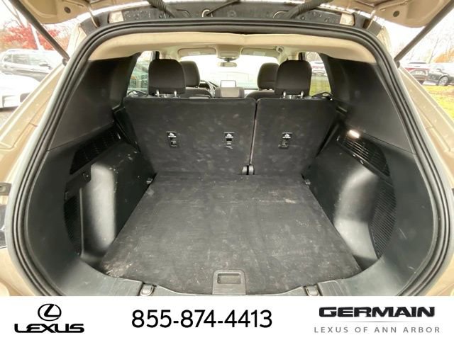 Used 2020 Ford Escape SE image 20