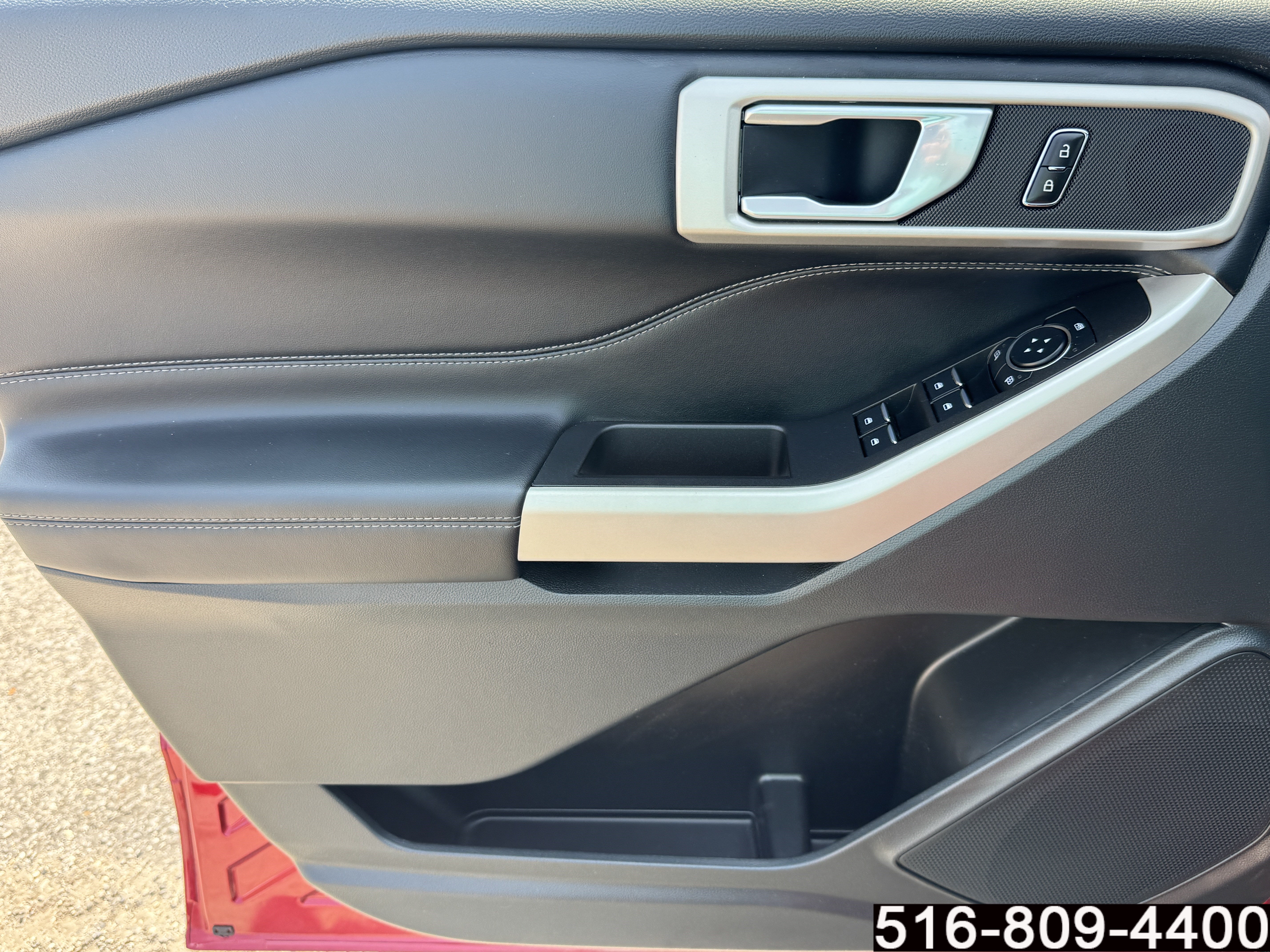 Used 2023 Ford Explorer XLT w/ Equipment Group 202A AWD/4WD image 27