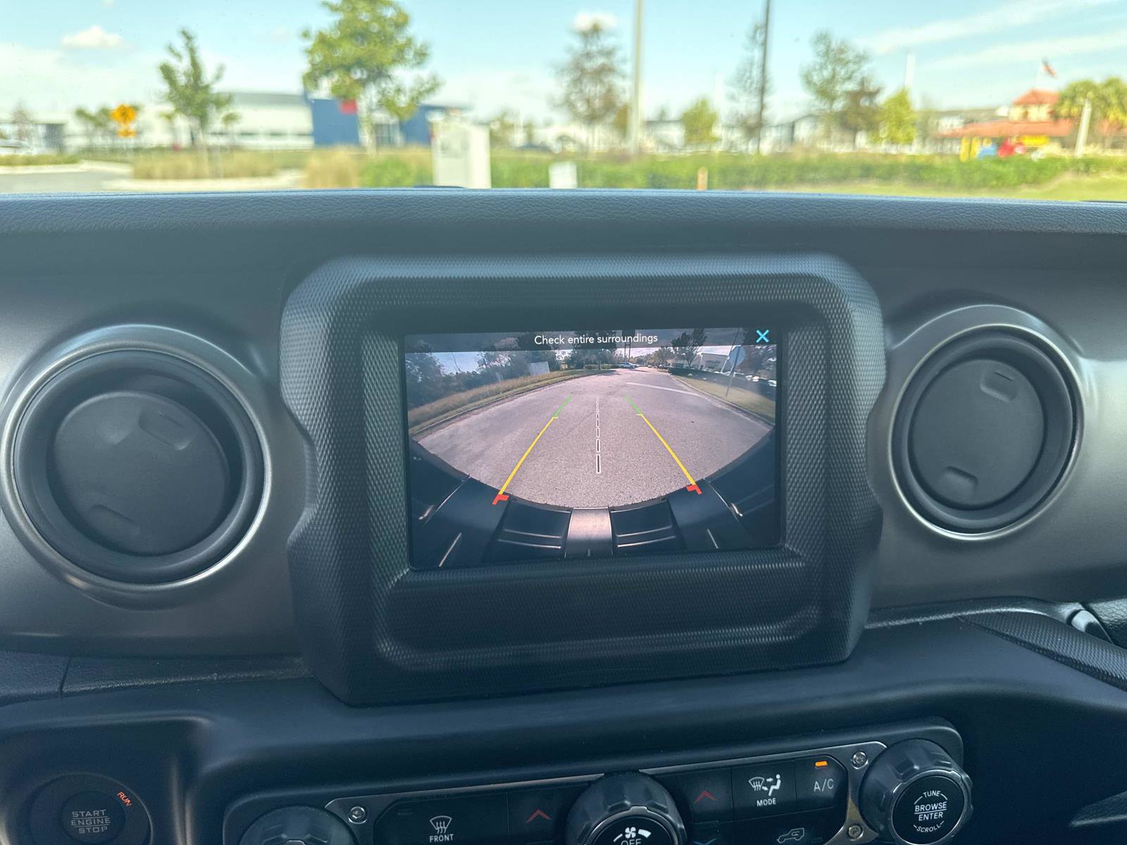 Used 2021 Jeep Wrangler Unlimited Sport image 26