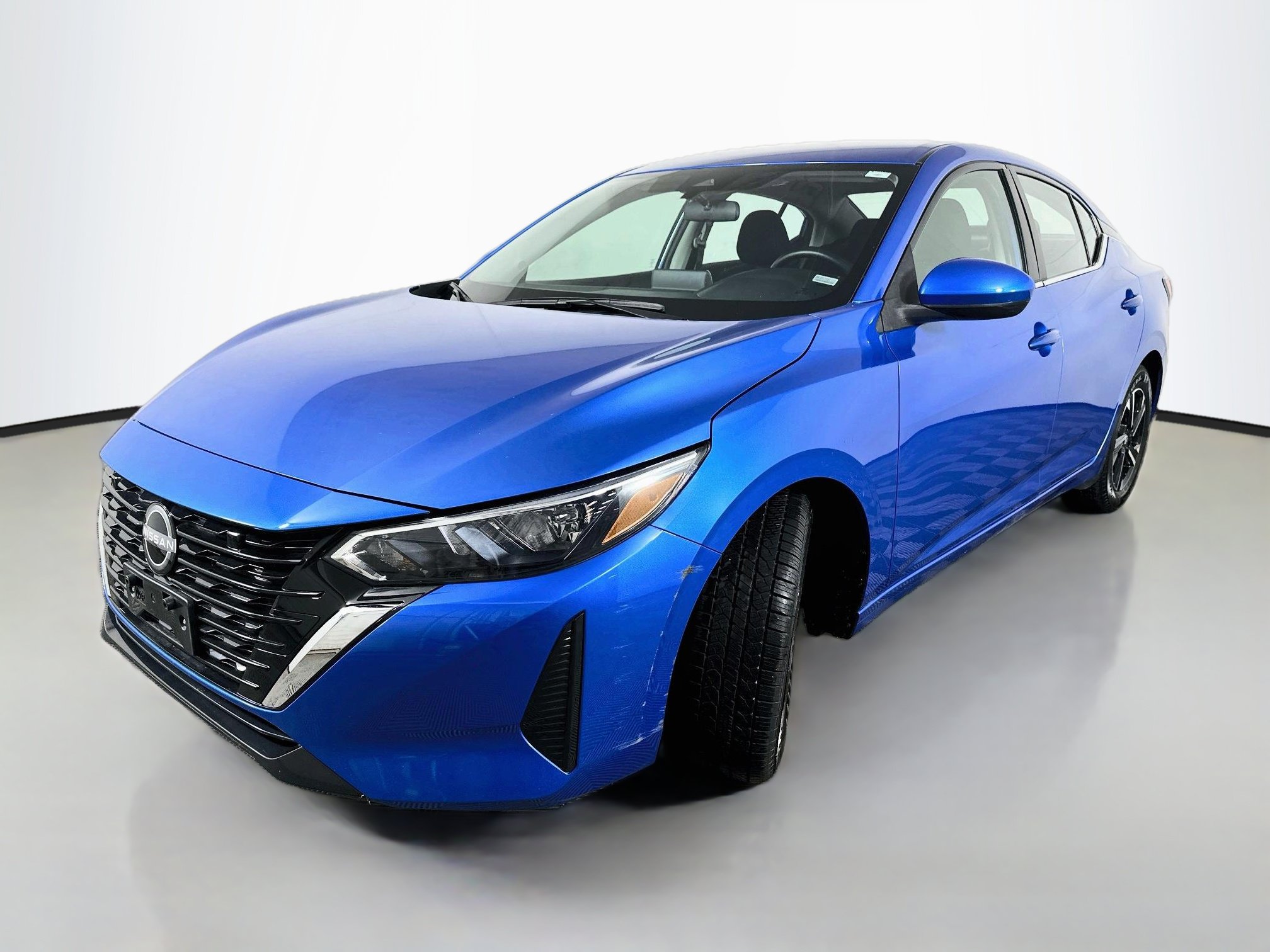 Used 2024 Nissan Sentra SV FWD image 3