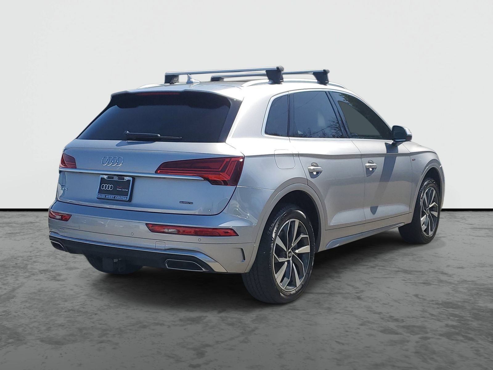 Used 2023 Audi Q5 2.0T Premium Plus w/ Premium Plus Package AWD/4WD image 4