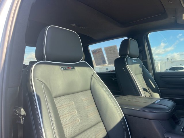 Used 2025 GMC Sierra 2500 AT4X w/ Snow Plow Prep/Camper Package image 59