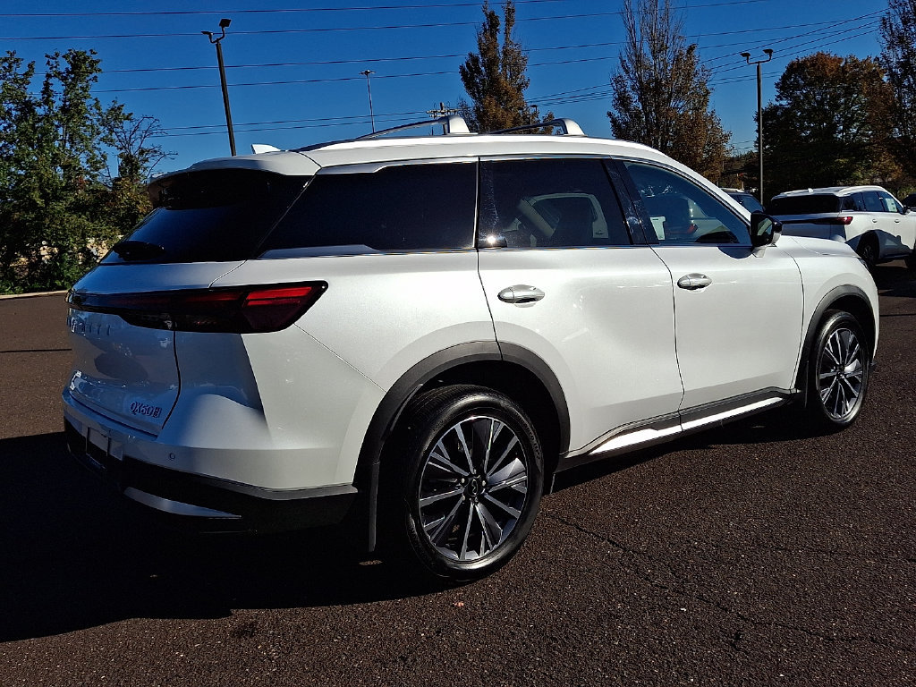 Certified 2026 INFINITI QX60 Luxe w/ Cargo Package AWD/4WD image 6