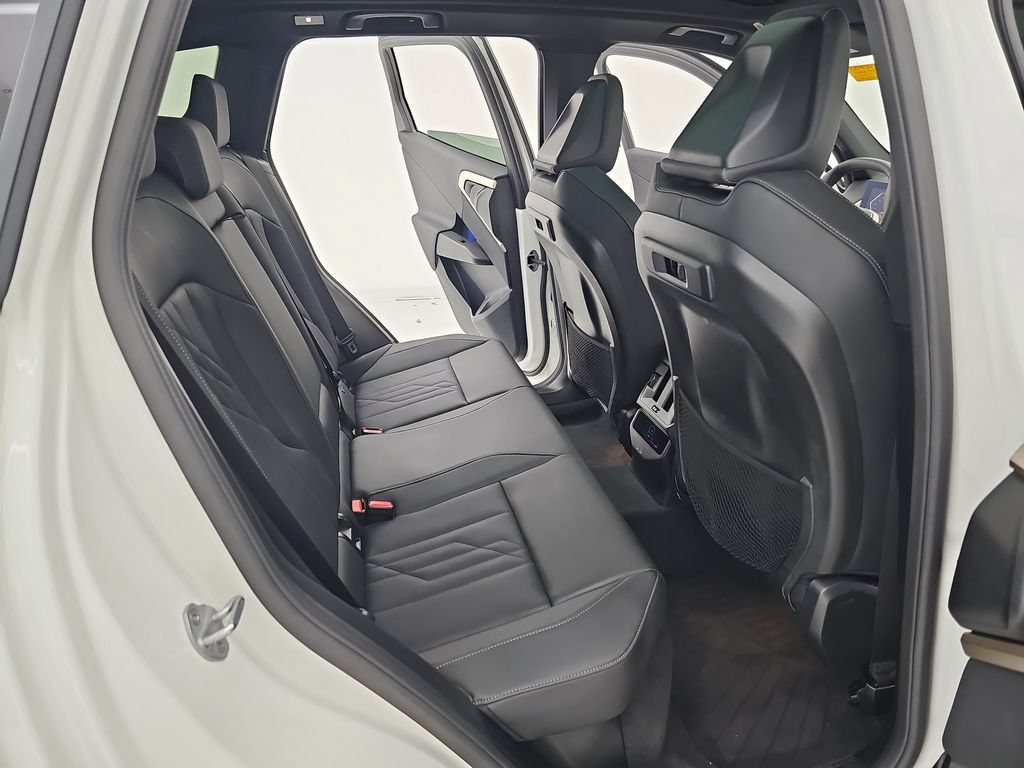 Used 2025 BMW X3 xDrive30i w/ Premium Package AWD/4WD image 13