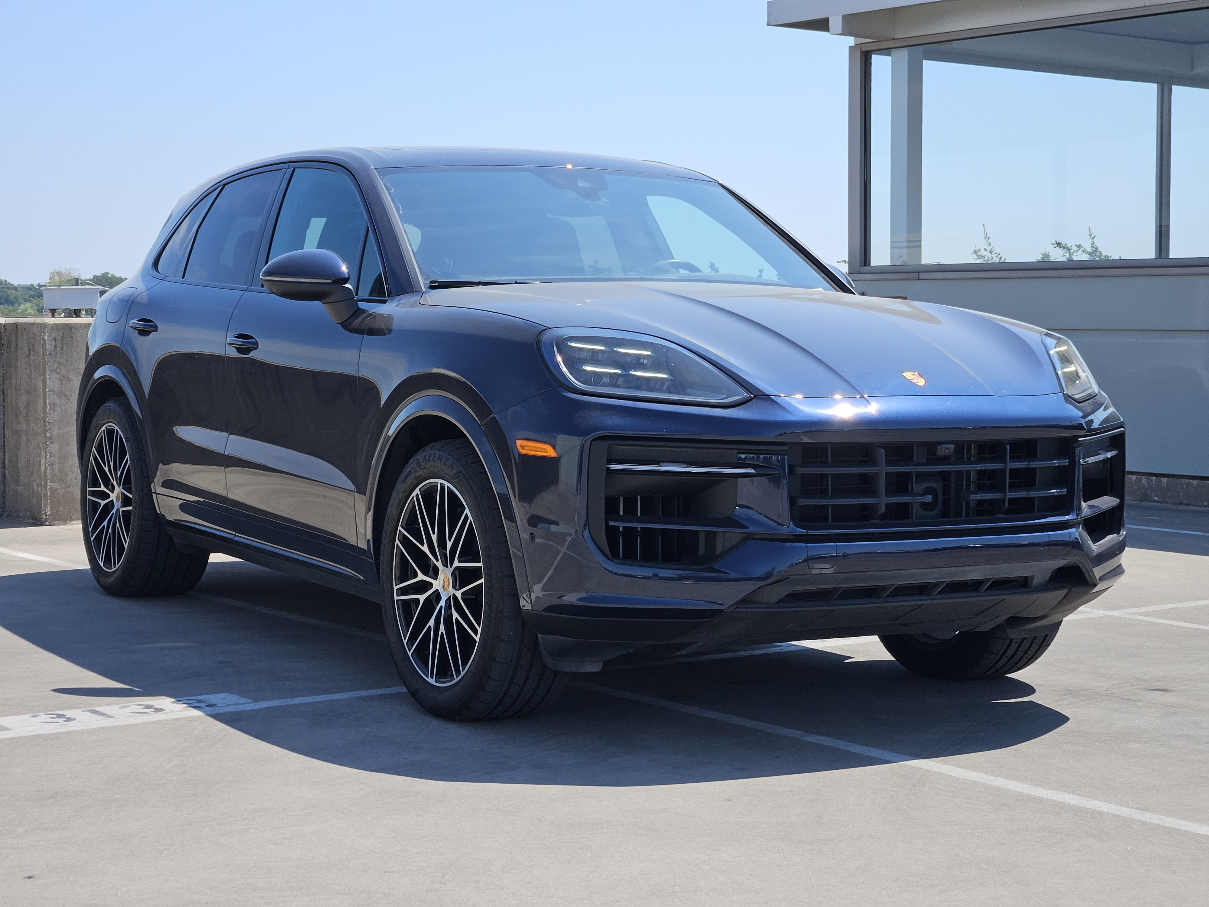 Certified 2024 Porsche Cayenne AWD/4WD image 10