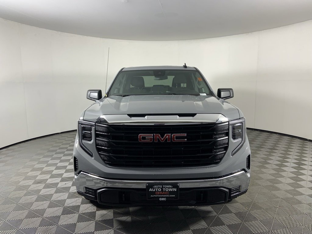 Used 2025 GMC Sierra 1500 Pro w/ Convenience Package image 4