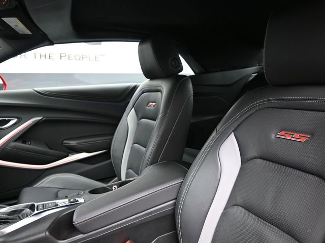 Used 2023 Chevrolet Camaro SS RWD image 15