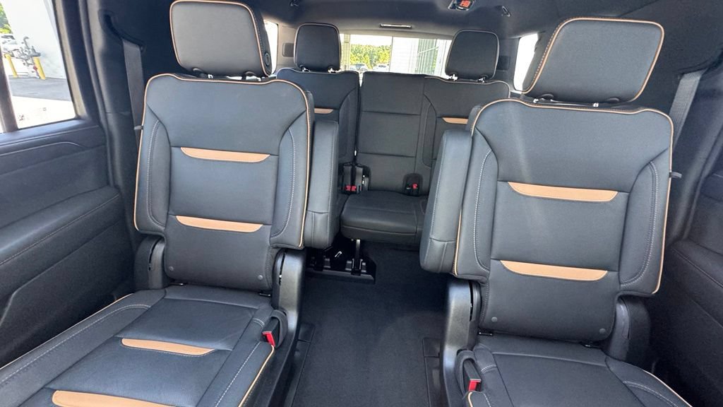 Used 2024 GMC Yukon XL AT4 w/ Max Trailering Package AWD/4WD image 32