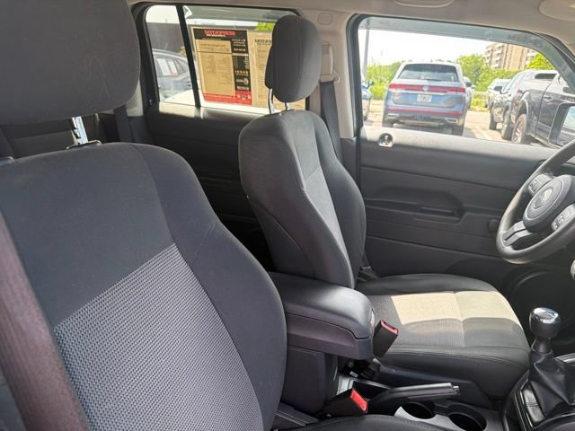 Used 2012 Jeep Patriot Sport FWD image 22