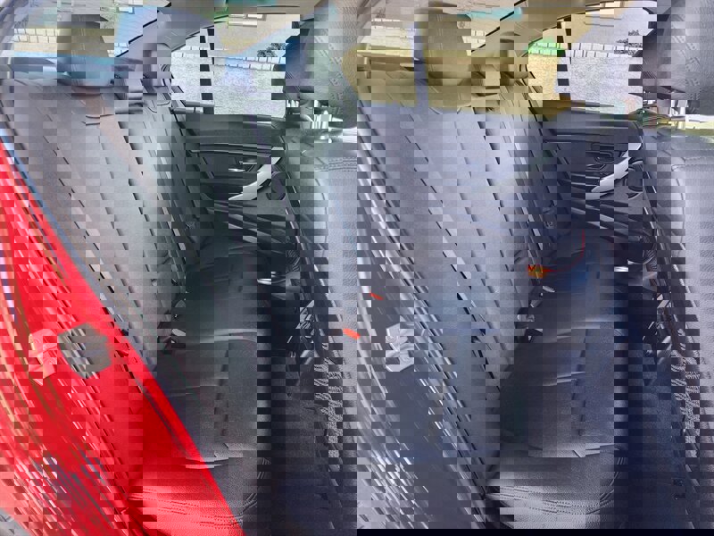 Used 2018 BMW 320i Sedan w/ Convenience Package image 65