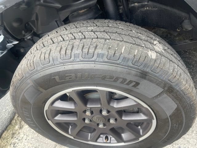 Used 2021 Jeep Wrangler Unlimited Sahara AWD/4WD image 8
