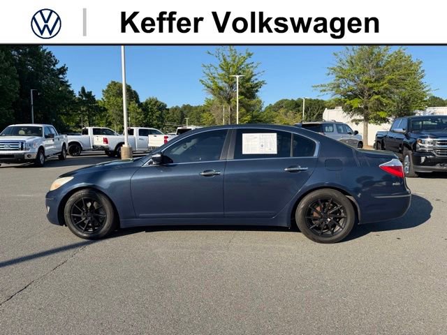 Used 2009 Hyundai Genesis 3.8 w/ Premium Pkg 2 RWD image 2