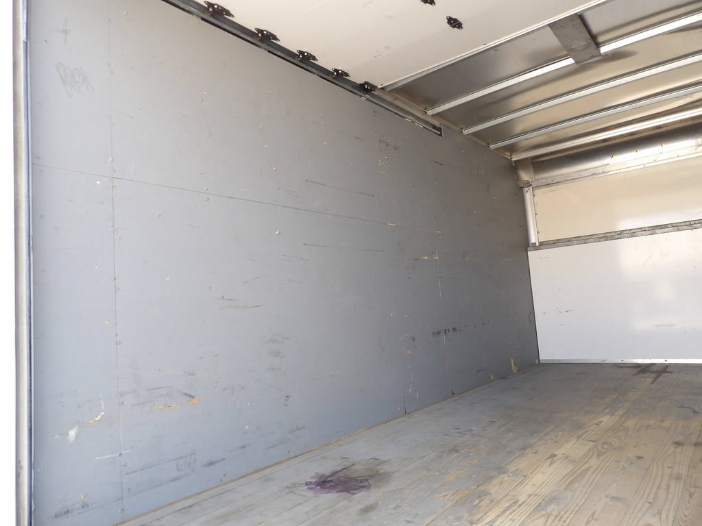 Used 2024 Ford E-450 and Econoline 450 Super Duty w/ Power Windows & Locks Group RWD image 33
