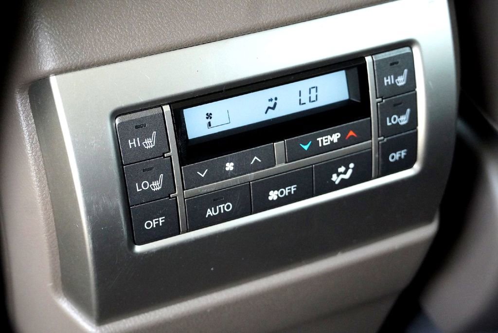 Used 2017 Lexus GX 460 image 28