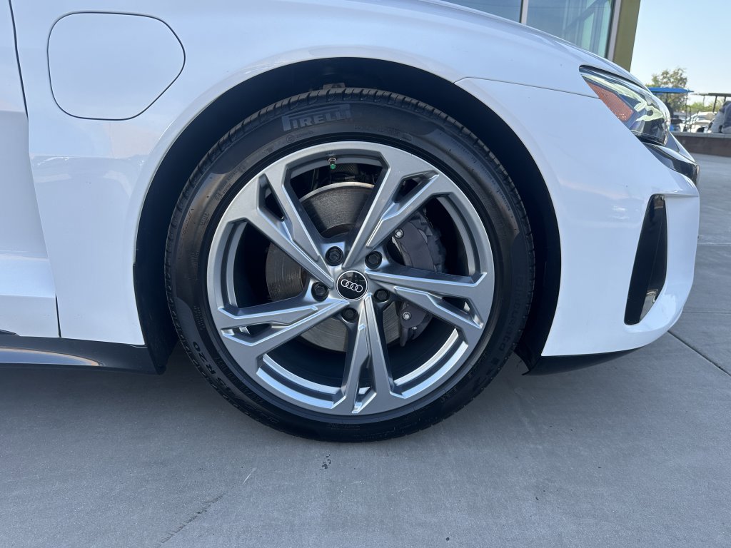 Used 2022 Audi e-tron GT Premium Plus AWD/4WD image 10