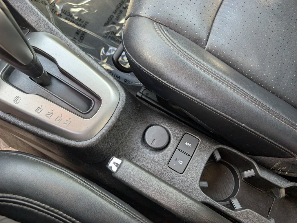 Used 2013 Chevrolet Sonic LTZ FWD image 20