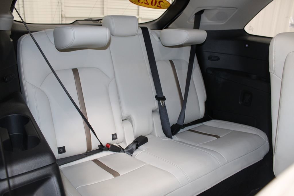 Used 2025 MAZDA CX-90 3.3 Turbo w/ Premium Plus Pkg image 31