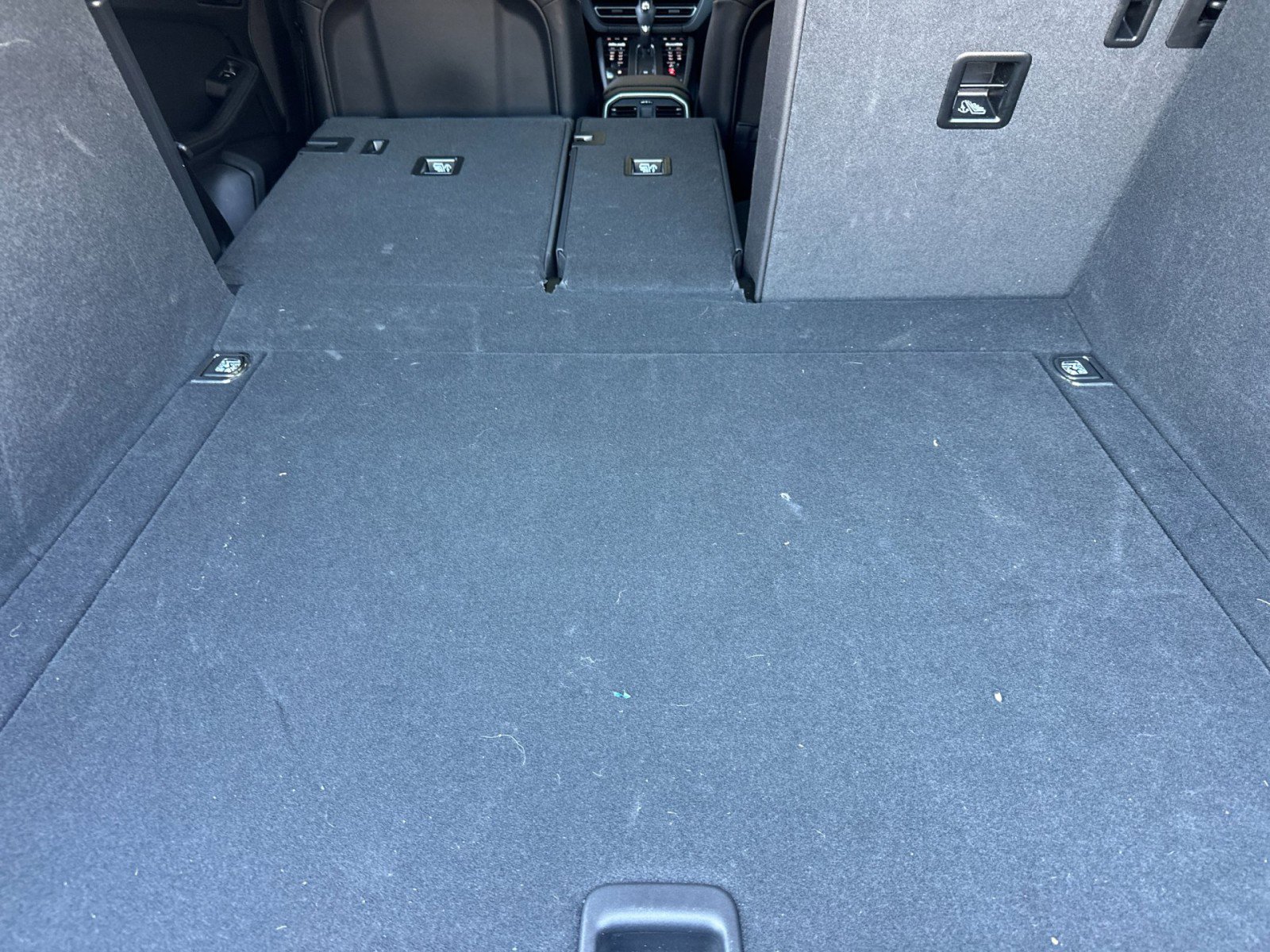 Certified 2025 Porsche Macan image 15