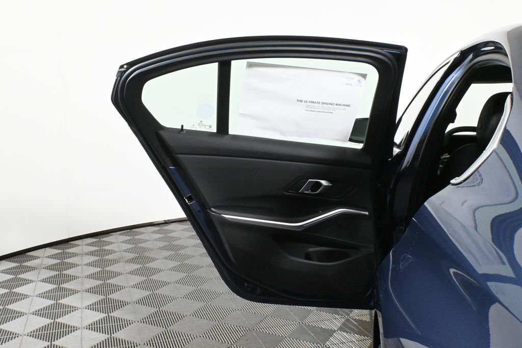Used 2026 BMW 330i xDrive Sedan w/ Convenience Package image 31