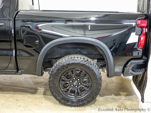 Certified 2023 Chevrolet Silverado 1500 ZR2 image 9