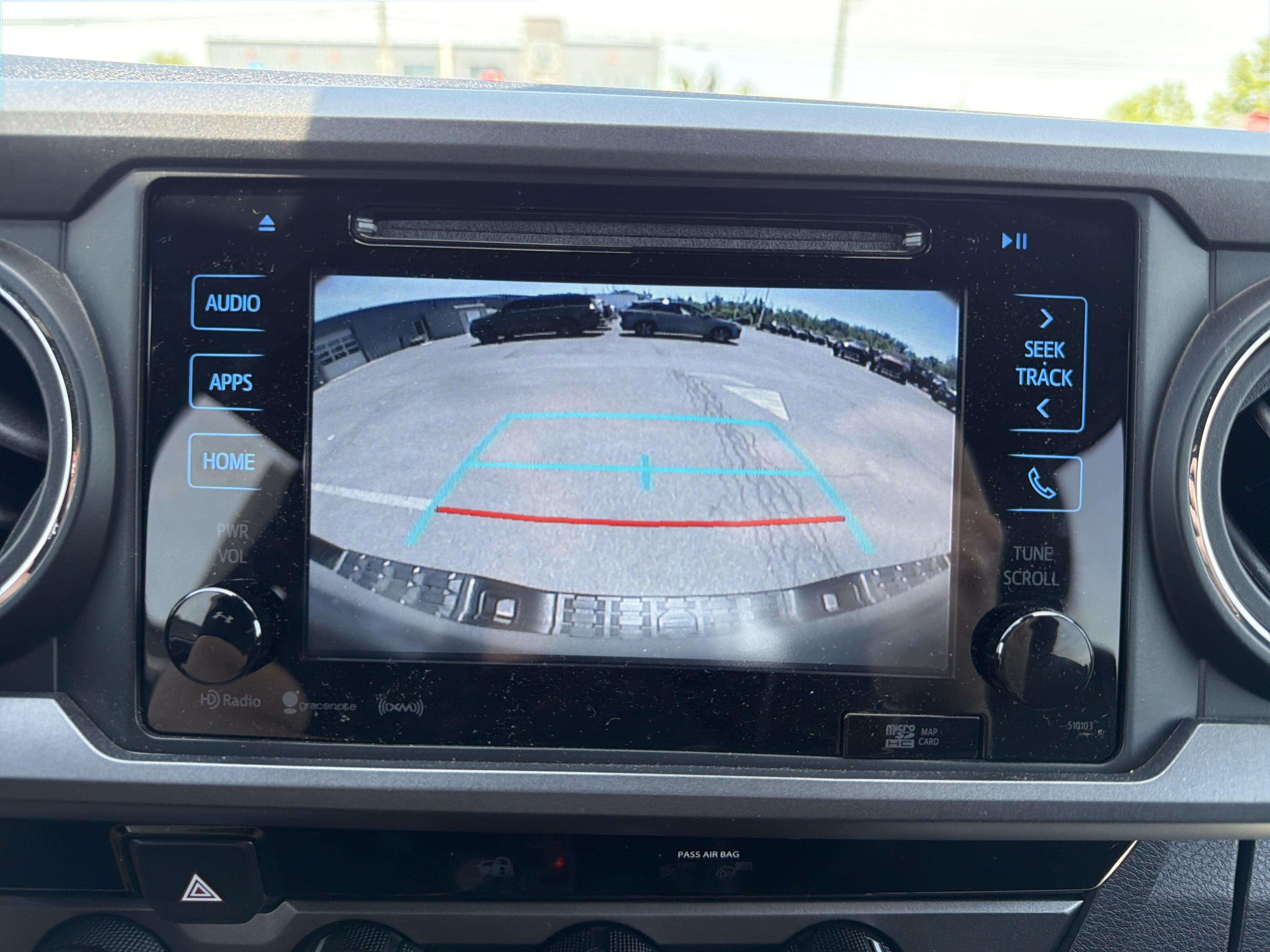 Used 2018 Toyota Tacoma TRD Sport AWD/4WD image 26