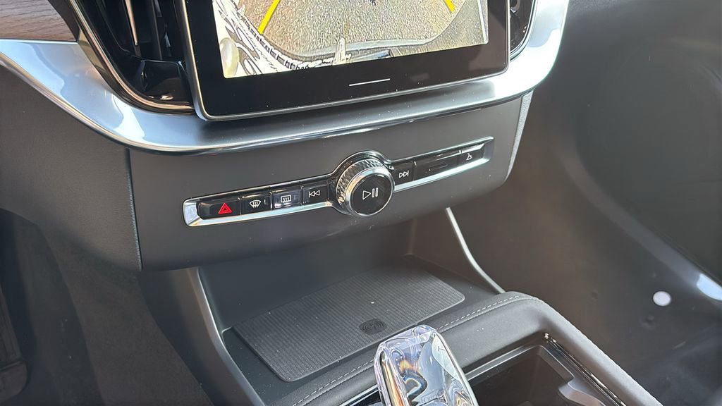 New 2026 Volvo XC90 B6 Plus image 19