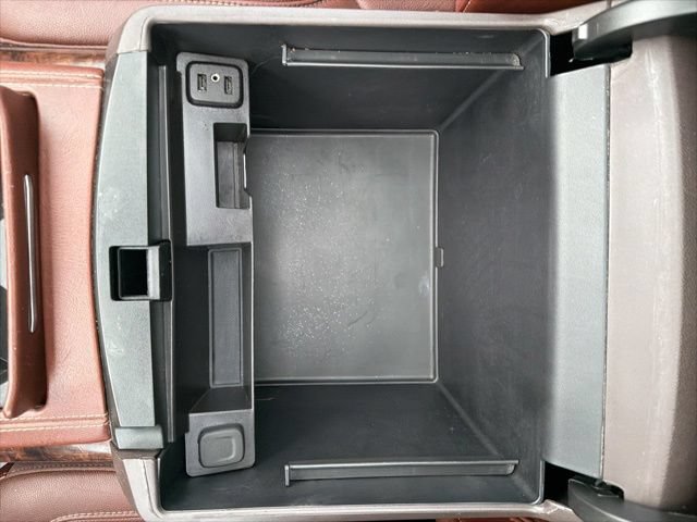 Used 2019 Chevrolet Suburban Premier AWD/4WD image 32