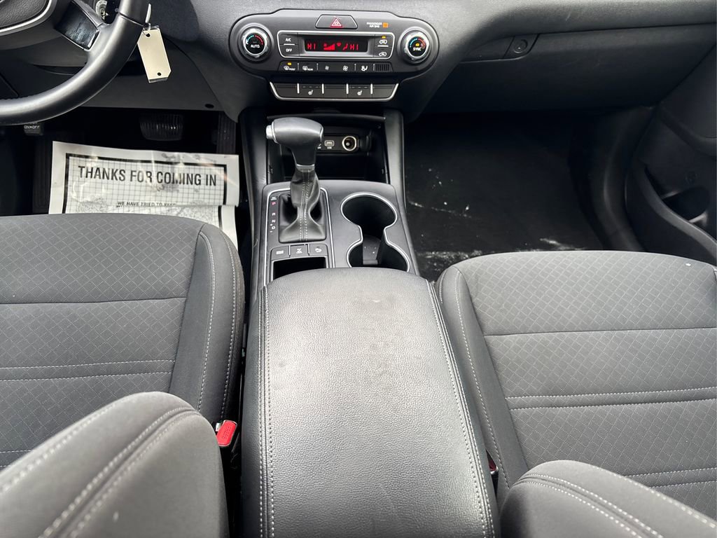 Used 2020 Kia Sorento LX w/ LX I4 Convenience Package image 19