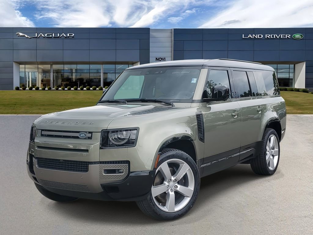 Used 2025 Land Rover Defender 130 X-Dynamic SE image 1