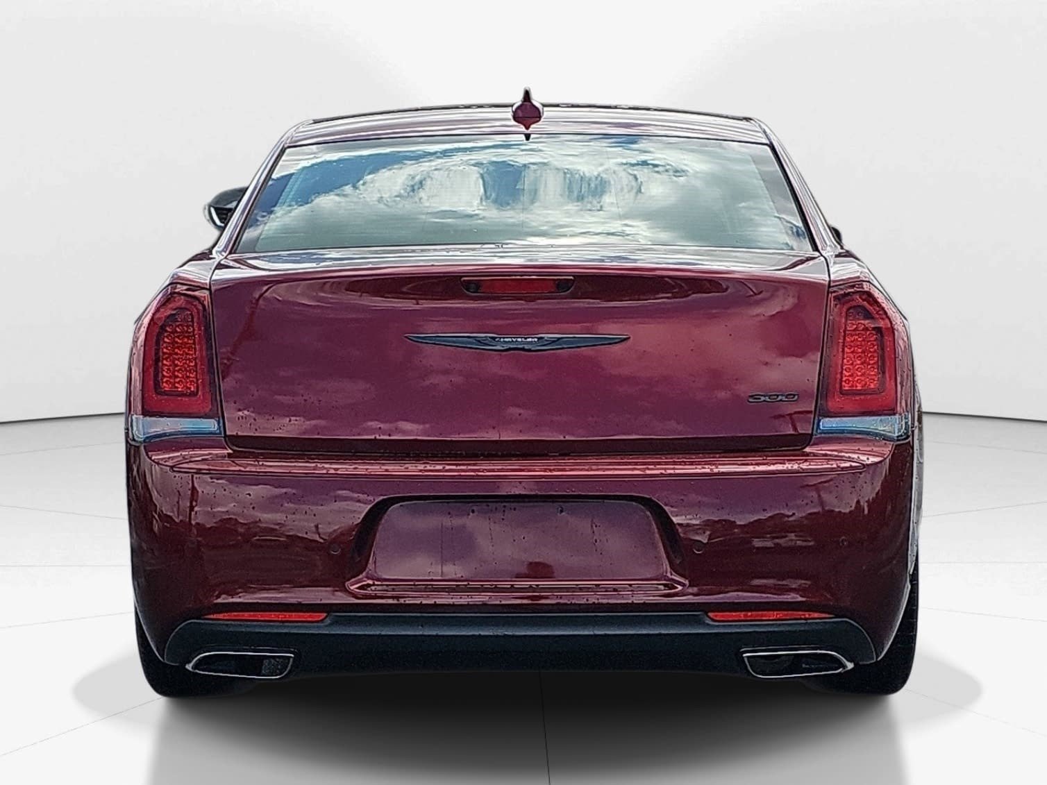Used 2022 Chrysler 300 Touring L w/ Comfort Group RWD image 5