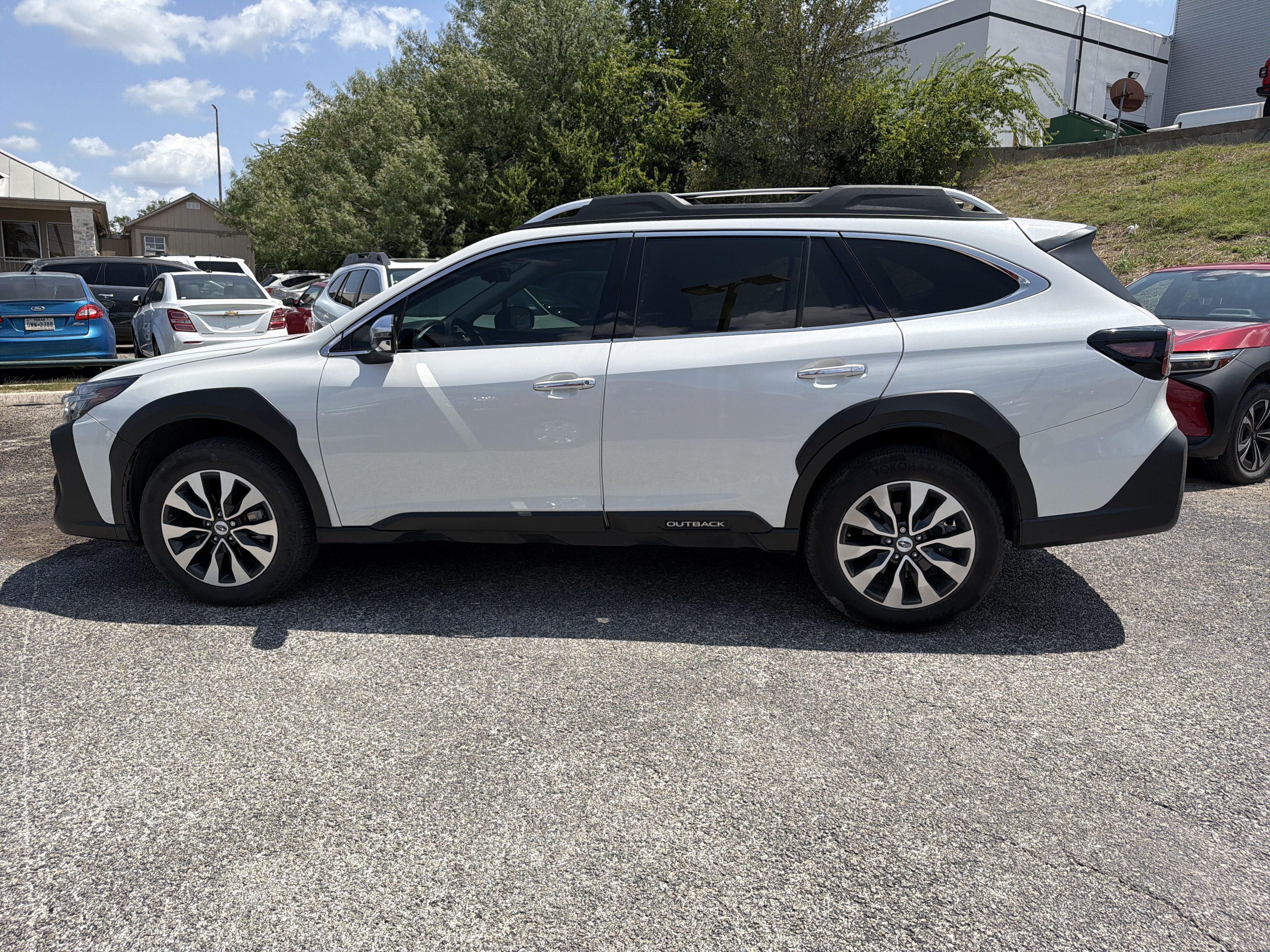 Certified 2025 Subaru Outback Touring AWD/4WD image 6