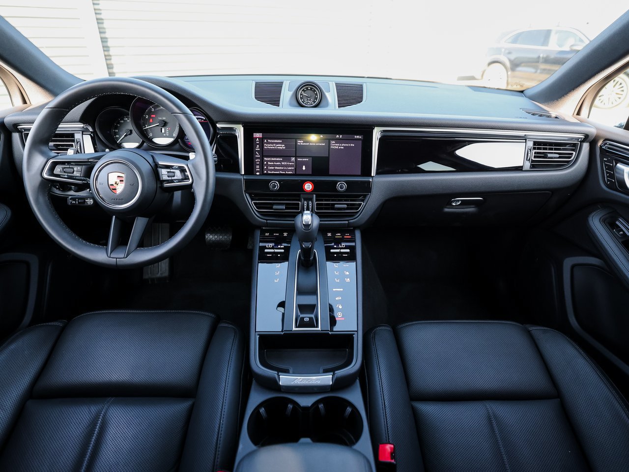 Certified 2026 Porsche Macan AWD/4WD image 25