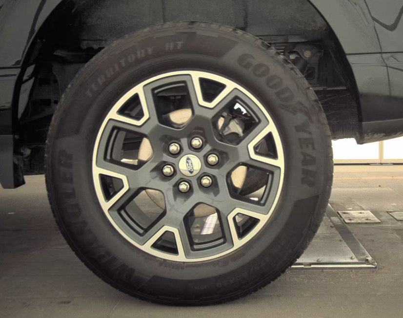 Used 2025 Ford F150 STX w/ Equipment Group 200A RWD image 6