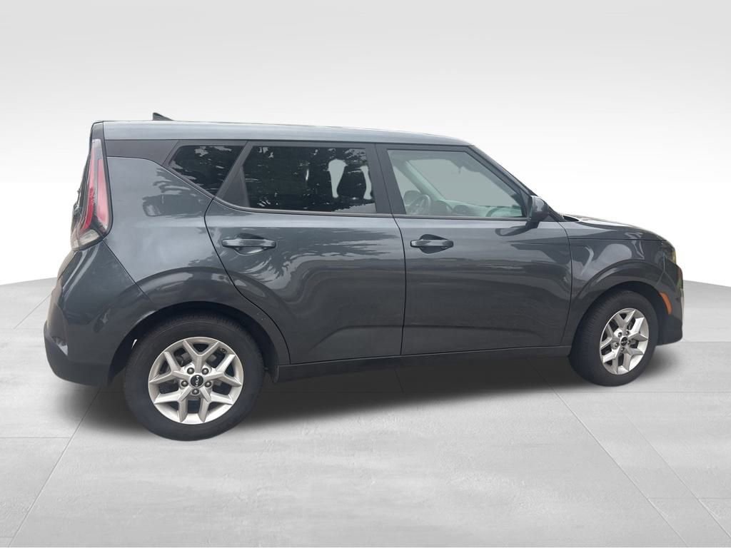 Certified 2023 Kia Soul LX w/ Option Group 015 image 16