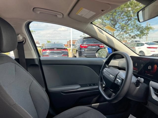 Certified 2025 Kia K4 FWD image 33