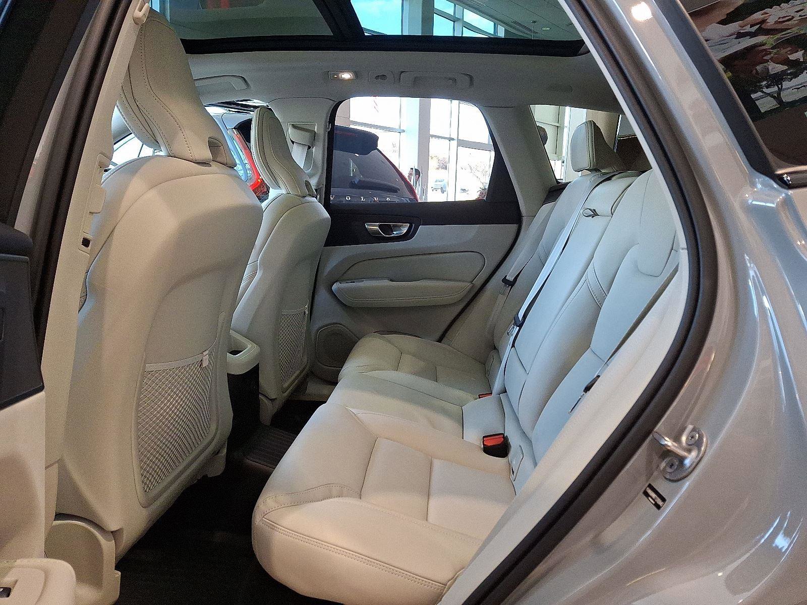 Certified 2026 Volvo XC60 T8 Ultra w/ Protection Package Premier image 8