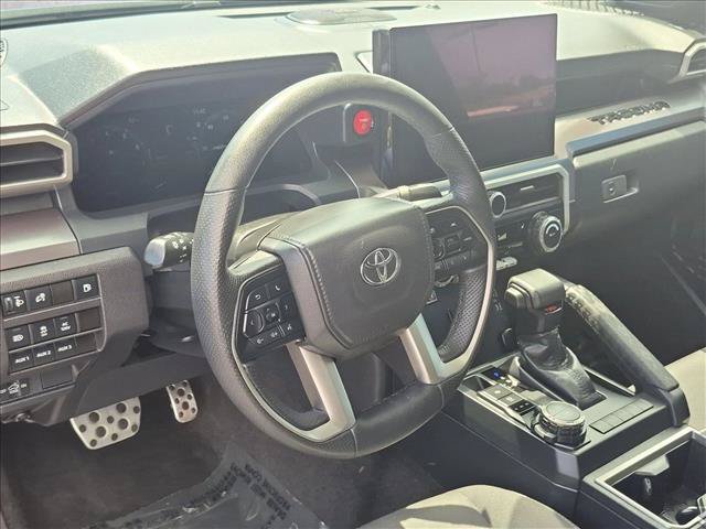 Used 2025 Toyota Tacoma TRD Sport w/ TRD Sport Upgrade Package AWD/4WD image 10