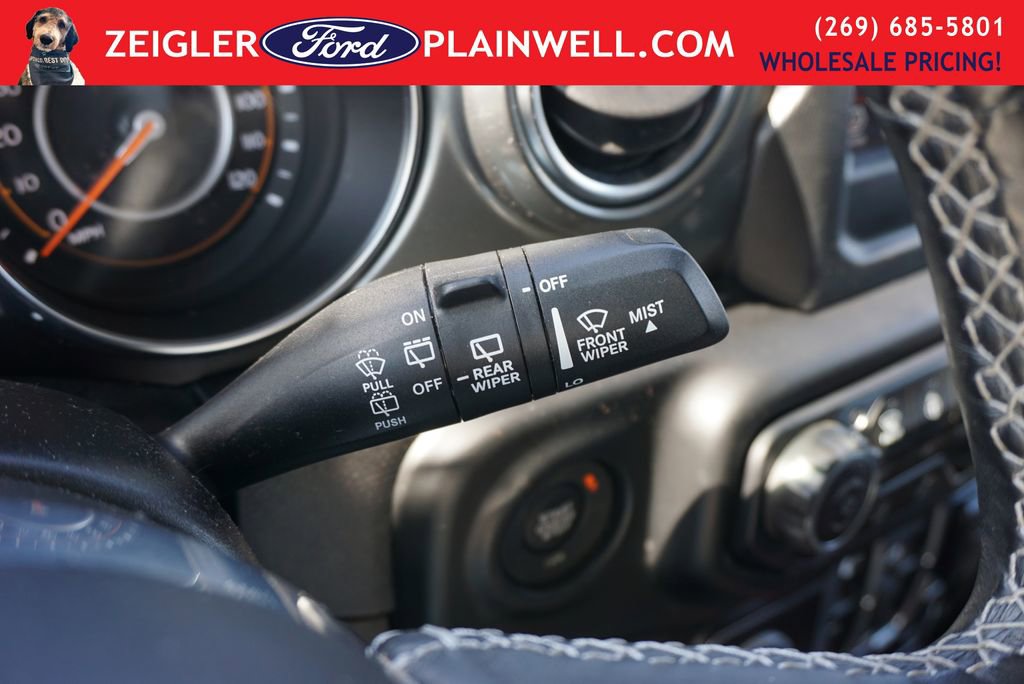 Used 2021 Jeep Wrangler Unlimited Sahara w/ Dual Top Group AWD/4WD image 26