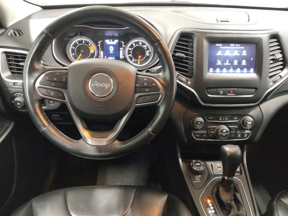 Used 2020 Jeep Cherokee Latitude Plus w/ Comfort/Convenience Group AWD/4WD image 22