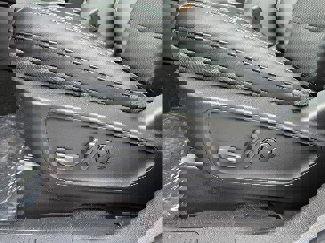 New 2024 Ford Escape SE image 15