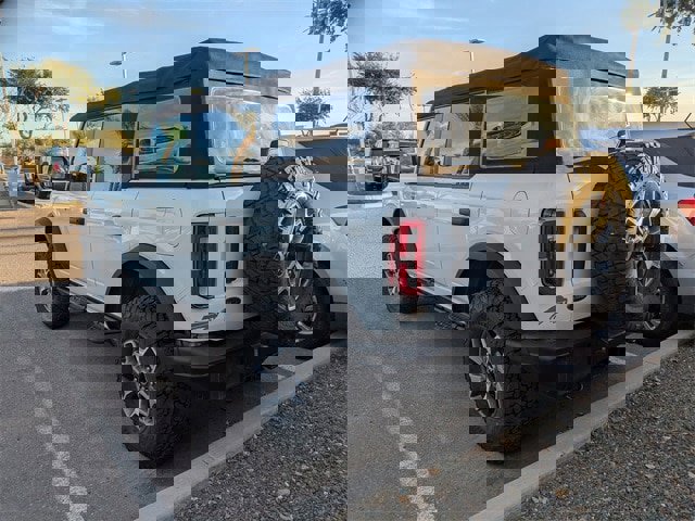 Used 2022 Ford Bronco Badlands image 2