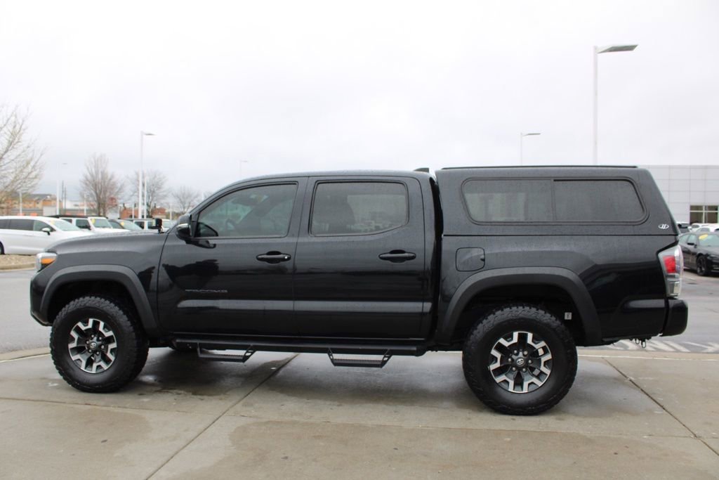 Used 2022 Toyota Tacoma TRD Off-Road image 4